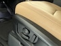 Land Rover Defender 110 P300e HSE Dynamic Edition | Panoramadak | Stoelkoeling | Elec. trekhaak Santorini / Caraway