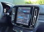 Volvo XC40 Single Motor Core 69 kWh RWD | Warmtepomp | RWD! | Stoel & stuurverwarming | Trekhaak | Crystal White | Camera |