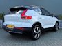 Volvo XC40 Single Motor Core 69 kWh RWD | Warmtepomp | RWD! | Stoel & stuurverwarming | Trekhaak | Crystal White | Camera |