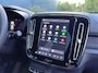Volvo XC40 Single Motor Core 69 kWh RWD | Warmtepomp | RWD! | Stoel & stuurverwarming | Trekhaak | Crystal White | Camera |