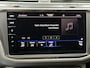 Volkswagen Tiguan 1.4 TSI eHybrid R-Line Business+ | Trekhaak Elektrisch Wegklapbaar | Adaptieve cruise | Dodehoek detectie | Camera | Virtueel cockpit | Stoel&stuurverwarming | IQ-LIGHT | DAB | Apple CarPlay / Android Auto | Navigatie | Volledig onderhouden