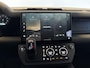 Land Rover Defender 110 P300e Dynamic SE Edition | Panoramadak | Trekhaak | Cold Climate Pack