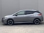 Nissan Leaf e+ N-Connecta 62 kWh / Dealer onderhouden / Accu SoH 95 % / WLTP 395 km stad 573 km / ChadeMo snel laden / Camera 360° / Navigatie / Adaptieve CC / Stuur-, stoel- & achterbankverwarming / 17" LM wielen /