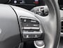Hyundai Kona Electric EV Premium 64 kWh | Stoelverwarming & ventilatie | Stuurwielverwarming | Achteruitrijcamera | Climate Control | Cruise Control | Head up display |