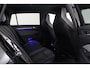 Volkswagen Golf Variant 1.5 eTSI R-Line Business > Trekhaak/IQ.Light/Camera/Winterpakket