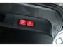 Mercedes-Benz GLB 200 Business Solution AMG ''OP AFSPRAAK'' | Cruise Control | Schuifdak | Stoelverwarming | Trekhaak | Memory | Matrix | Sfeerverlichting | Keyless | Navi