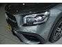 Mercedes-Benz GLB 200 Business Solution AMG ''OP AFSPRAAK'' | Cruise Control | Schuifdak | Stoelverwarming | Trekhaak | Memory | Matrix | Sfeerverlichting | Keyless | Navi