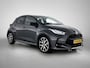 Toyota Yaris 1.5 Hybrid Executive | Trekhaak afneembaar | JBL | Head-Up Display | Stoelverwarming | Parkeersensoren voor+achter | Dodehoek detectie | Navigatie | Apple CarPlay/Android Auto | Cruise Control Adaptive |