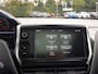 Peugeot 2008 ALLURE1.2 PureTech 110pk Navigatie | Cruise & Climate control | Parkeersensoren achter | Panoramadak | Bluetooth | LM-velgen | ISO-fix |