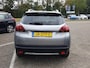 Peugeot 2008 ALLURE1.2 PureTech 110pk Navigatie | Cruise & Climate control | Parkeersensoren achter | Panoramadak | Bluetooth | LM-velgen | ISO-fix |