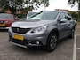 Peugeot 2008 ALLURE1.2 PureTech 110pk Navigatie | Cruise & Climate control | Parkeersensoren achter | Panoramadak | Bluetooth | LM-velgen | ISO-fix |