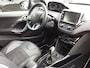 Peugeot 2008 ALLURE1.2 PureTech 110pk Navigatie | Cruise & Climate control | Parkeersensoren achter | Panoramadak | Bluetooth | LM-velgen | ISO-fix |