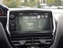 Peugeot 2008 ALLURE1.2 PureTech 110pk Navigatie | Cruise & Climate control | Parkeersensoren achter | Panoramadak | Bluetooth | LM-velgen | ISO-fix |