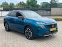 Peugeot 3008 1.2 Hybrid 136 GT Panorama Dak | 360 Camera | Elek. Lederen Stoelen met Massage | FOCAL | Stoelverwarming/Ventilatie | Afneembare Trekhaak | Achterstoelen verwarmd | Achteruitrijcamera | Afwijkende dakkleur