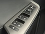 Kia EV6 Edition 77.4 kWh / SOH 100% / Fabrieksgarantie tot 16-04-2032 / 1.600 kg trekgewicht / Android Auto & Apple Carplay / Navigatie / Cruise Control Adaptief / Climate Control / DAB / Draadloze Telefoonlader / Camera / Parkeerassistent / 19" Lichtmetalen Wielen / Keyless entry & start /