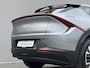 Kia EV6 Edition 77.4 kWh / SOH 100% / Fabrieksgarantie tot 16-04-2032 / 1.600 kg trekgewicht / Android Auto & Apple Carplay / Navigatie / Cruise Control Adaptief / Climate Control / DAB / Draadloze Telefoonlader / Camera / Parkeerassistent / 19" Lichtmetalen Wielen / Keyless entry & start /