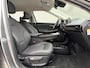 Kia EV6 Edition 77.4 kWh / SOH 100% / Fabrieksgarantie tot 16-04-2032 / 1.600 kg trekgewicht / Android Auto & Apple Carplay / Navigatie / Cruise Control Adaptief / Climate Control / DAB / Draadloze Telefoonlader / Camera / Parkeerassistent / 19" Lichtmetalen Wielen / Keyless entry & start /