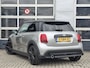 MINI John Cooper Works 3-Deurs 1.5 Cooper | Navigatie | LMV 18" | Voorstoelen Verwarmd | Cruise Contro Adaptief | Achteruitrijcamera | Airco Climate control |