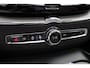 Volvo XC60 2.0 T8 Plug-in hybrid AWD Ultimate Dark | Luchtvering | Gelaagde Zijruiten | Tailored Wool Blend Interieur | Volvo Guard Alarmklasse 3 | Bowers & Wilkins Geluidssysteem | Trekhaak | Panoramisch Schuif-/Kanteldak | 21-Inch Lichtmetalen Velgen | Elektrisch Verstelbare Voorstoelen | Stuurverwarming | Stoelverwarming Voor- en Achter | Google Services | Volvo Car UX Infotainment | Head-up Display | Lederlook Dashboard | 360 Graden Parkeercamera | Adaptieve Cruise Control | Pilot Assist | BLIS | Parkeersensoren Voor & Achter |