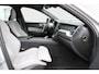 Volvo XC60 2.0 T8 Plug-in hybrid AWD Ultimate Dark | Luchtvering | Gelaagde Zijruiten | Tailored Wool Blend Interieur | Volvo Guard Alarmklasse 3 | Bowers & Wilkins Geluidssysteem | Trekhaak | Panoramisch Schuif-/Kanteldak | 21-Inch Lichtmetalen Velgen | Elektrisch Verstelbare Voorstoelen | Stuurverwarming | Stoelverwarming Voor- en Achter | Google Services | Volvo Car UX Infotainment | Head-up Display | Lederlook Dashboard | 360 Graden Parkeercamera | Adaptieve Cruise Control | Pilot Assist | BLIS | Parkeersensoren Voor & Achter |