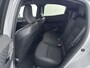 Renault Clio 1.8 Hybrid 160Pk Techno | Navigatie | Apple Carplay/Android Auto | Climate Control | Adaptieve Cruise Control | Parkeersensoren Voor en Achter | Verwarmbare Stoelen | 360 Camera | Dodehoekdetectie | 18 Inch Lichtmetalen Velgen |