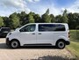 Opel Vivaro-e Combi L2H1 50 kWh 136 PK | 9.585 KM! | Climate Control | 9-persoons | Dubbele Zij-Schuifdeur | Privacy-Glass