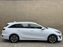 Kia Ceed Sportswagon 1.6 GDI PHEV DynamicLine | Facelift | Camera | Apple CarPlay | Rijstrooksensor | LED | DAB | Keyless | 16 inch velgen | Climate control | Adaptieve Cruise control | Stoel&stuurverwarming | Volledig Onderhouden