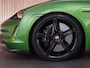 Porsche Taycan Sport Turismo Turbo S 625pk 93 kWh |PTS Mamba green|Burmester|achteras besturing|passenger disp.|pano|carbon ext.|sport chrono|head-up|stoelverkoeling & verwarming|Apple Carplay|memory|