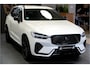Volvo XC60 Volvo XC60 2.0 T6 AWD 293kW/399pk Aut8 Plug-in hybrid AWD Plus Black Edition HARMAN/KARDON + ADAPT.CRUISE + SPORTSTOELEN + 360 CAMERA + STOELVERWARMING V&A + STUURVERWARMING + BLIS + MATRIX LED + EL.STOELEN MET MEMORY + PARKSENSOREN + 21” LM-VELGEN!!