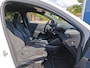 Peugeot e-208 EV GT 51 kWh | Adaptive Cruise | Stoelverwarming | Alcantara | 360 Camera | Dodehoek-Detectie |