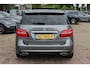 Mercedes-Benz B-klasse 180 Ambition / Panoramadak / Camera / Leder&Alcantara / Elektr. Best.Stoel / 18'' / Navigatie / Stoelverwarming / Dodehoek / Cruise Control