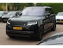 Land Rover Range Rover 4.4 P530 Autobiography MHEV / Trekhaak / Panoramadak / 360Camera / Head-up / Meridian High End / Luchtvering / 23'' / Achterasbesturing / Softclose / Sfeerverlichting / Massage / Stoelverwarmd / Keyless / Dodehoek / DAB