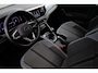 Volkswagen Polo 1.0 TSI Style 95PK / 70kW, LED Matrix (IQ.Lights), parkeersensoren voor en achter (PDC), dodehoekdetectie (Side Assist), 2-zone climatronic, draadloos Apple Carplay & Android Auto, 16" LMV, adaptieve cruise control (ACC), digital cockpit pro, keyless start & entry, DAB+, draadloze telefoonlader, elektrisch verstel-, verwarm- en inklapbare buitenspiegels, licht- en regensensor, multifunctioneel lederen stuurwiel, grootlichtassistent etc.