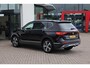 SEAT Tarraco 1.5 TSI Xcellence Business Intense 150PK / 110kW, NL auto, 1e eigenaar dealeronderhouden en door ons nieuw geleverd, interieur voorverwarmingsinstallatie (standkachel), wegklapbare trekhaak, 19" LMV, verwarmbare voorstoelen, verwarmbare achterbank, verwarmbaar multifunctioneel lederen stuurwiel, elektrische achterklep, LED verlichting, achteruitrijcamera (Rear View), dodehoekdetectie (Side Assist), navigatie pro, rondomzichtcamera (Area View), digital cockpit, 3-zone climatronic, Apple Carplay & Android Auto, digital cockpit, elektrisch verstel-, verwarm- en inklapbare buitenspiegels etc.