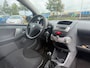 Peugeot 107 1.0-12V Millesim 200