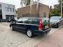 Volvo V70 2.4 Comfort Line 3e Eigenaar! Trekhaak Airco NAP APK