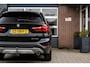 BMW X1 sDrive20i xLine | Head-Up | Leder | Trekhaak | Camera | Stoelverw. | 18' Inch |