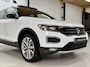 Volkswagen T-Roc 1.5 TSI United | Pano | Black Style | Stoelverw. | Sfeer | Digital | 18" | Mistlampen | Carplay