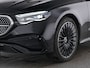 Mercedes-Benz E-klasse Estate 300 e AMG Plug-In Hybride Luchtvering | AMG Premium | Night Pakket | Trekhaak | 20 Inch AMG Velgen | Distronic. Inclusief 24 maanden Mercedes-Benz Certified garantie voor Europa.
