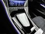 Mercedes-Benz C-klasse Estate 300 e AMG Plug-In Hybride | AMG Line | Night Pakket | Panoramadak | Trekhaak Digital Light | Distronic. Inclusief 24 maanden MB Certified garantie voor Europa.