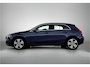 Mercedes-Benz A-klasse 250 e Business Solution Luxury Limited | Ledverlichting | Stoelverwarming voor | Sfeerverlichting | Parkeerpakket met achteruitrijcamera. Inclusief 24 maanden MB Certified garantie voor Europa.