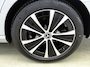 Mercedes-Benz E-klasse 300 e Plug-In Hybride | MultiBeam Koplampen | Distronic | Stoelverwarming voor | Spiegelpakket. Inclusief 24 maanden MB Certified garantie voor Europa.