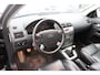 Ford Mondeo Wagon 1.8-16V Platinum nette station met trekhaak