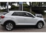 Volkswagen T-Roc 1.5 TSI Style Automaat | Afneembare Trekhaak | Navi | Stoelverwarming | 12 mnd BOVAG Garantie | Whatsapp 06-53188999