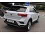 Volkswagen T-Roc 1.5 TSI Style Automaat | Afneembare Trekhaak | Navi | Stoelverwarming | 12 mnd BOVAG Garantie | Whatsapp 06-53188999