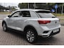 Volkswagen T-Roc 1.5 TSI Style Automaat | Afneembare Trekhaak | Navi | Stoelverwarming | 12 mnd BOVAG Garantie | Whatsapp 06-53188999