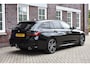 BMW 3-Serie 320 320e |Panoramadak|Trekhaak| Wij zijn op afspraak geopend! Graag bellen voor uw komst.
