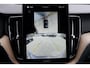 Volvo XC60 2.0 T6 Plug-in hybrid AWD Plus Dark | Panoramadak | Harman Kardon audio | Trekhaak semi elektrisch inklapbaar | Head-up Display | 19 inch lichtmetalen velgen met all-season banden | Nordico bekleding | Elektrisch verstelbare voorstoelen | Stoel- & stuurwielverwarming