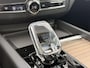 Volvo XC60 2.0 T6 Plug-in hybrid AWD Plus Dark | Panoramadak | Harman Kardon audio | Trekhaak semi elektrisch inklapbaar | Head-up Display | 19 inch lichtmetalen velgen met all-season banden | Nordico bekleding | Elektrisch verstelbare voorstoelen | Stoel- & stuurwielverwarming