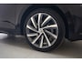 Skoda Octavia Combi 1.4 TSI iV PHEV Style [ Pano Virtual Stoelverwarming ]